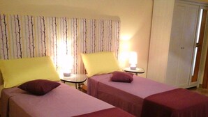 Double Room | Premium bedding, minibar, free WiFi - Babel Bed & Breakfast (Campi Salentina)