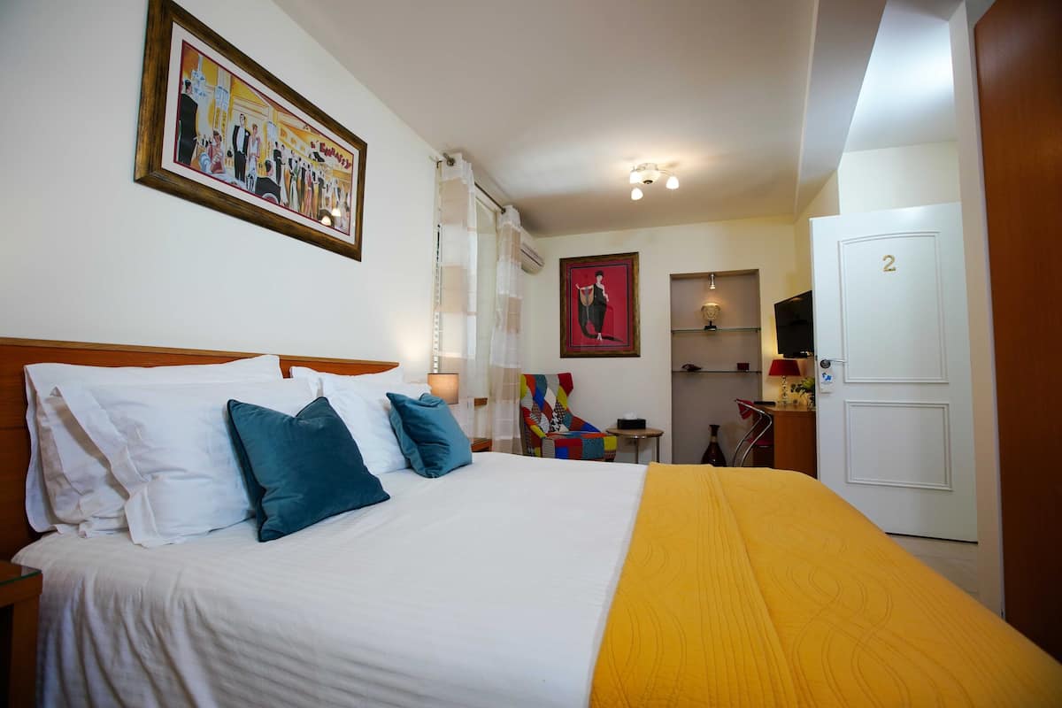 1 habitación y ropa de cama de alta calidad