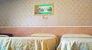 Schreibtisch, kostenloses WLAN