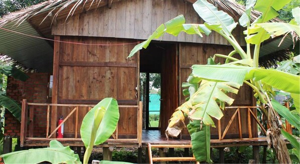Banana Bungalow | Terrace/patio - Pepper Farm Phu Quoc Bungalow (Phu Quoc)