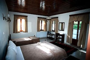 Nôi (giường cho trẻ sơ sinh) miễn phí, giường gấp/giường phụ