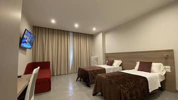 Phòng 4 Tiêu chuẩn | Bộ đồ giường cao cấp, chăn bông, nệm cao su hoạt tính (memory foam)