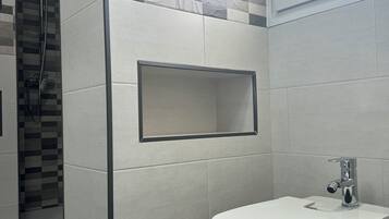 Double or Twin Room, Terrace | Bathroom | Free toiletries, hair dryer, towels