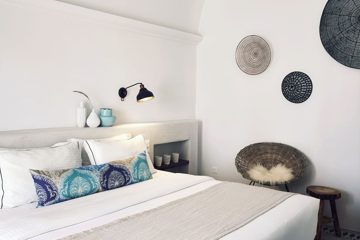 1 bedroom, premium bedding, minibar, in-room safe