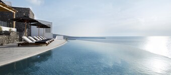 Santo Pure Oia Suites & Villas