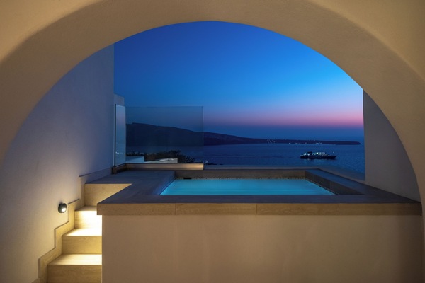 Private pool