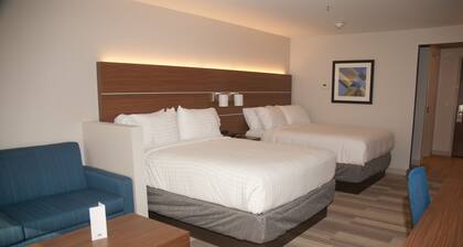 Holiday Inn Express & Suites Decatur by IHG