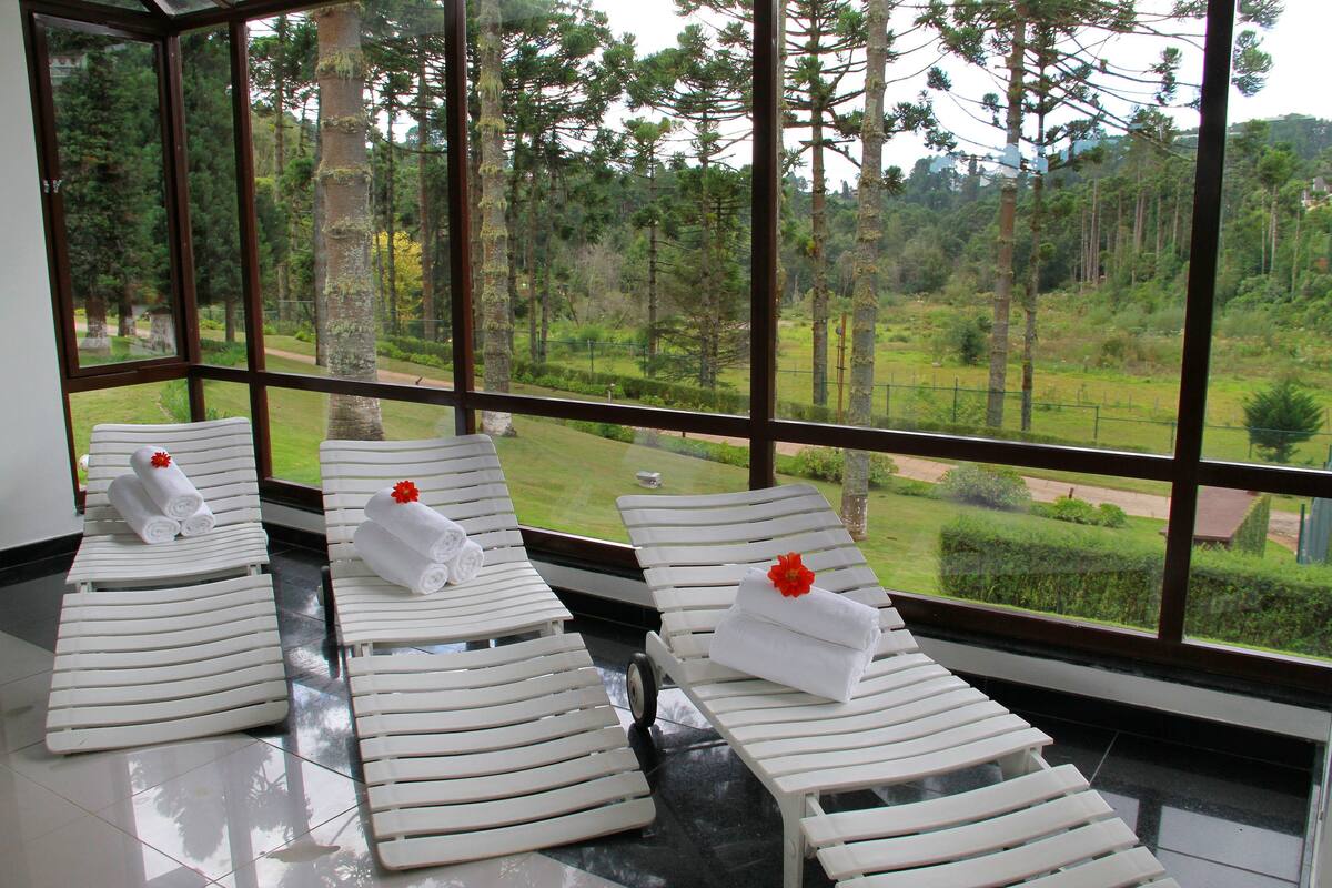 couples treatment room(s), body scrubs