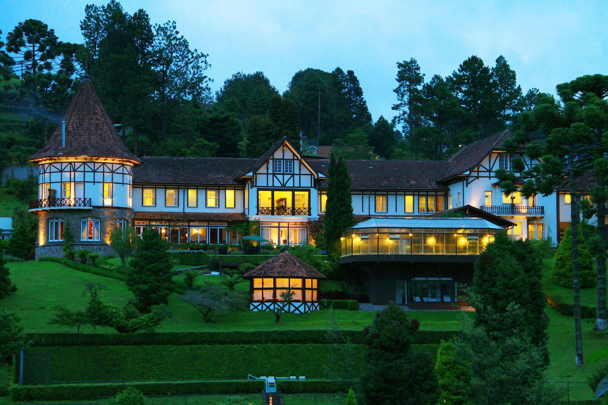 4 Star Hotels