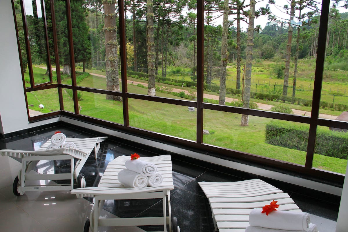 couples treatment room(s), body scrubs