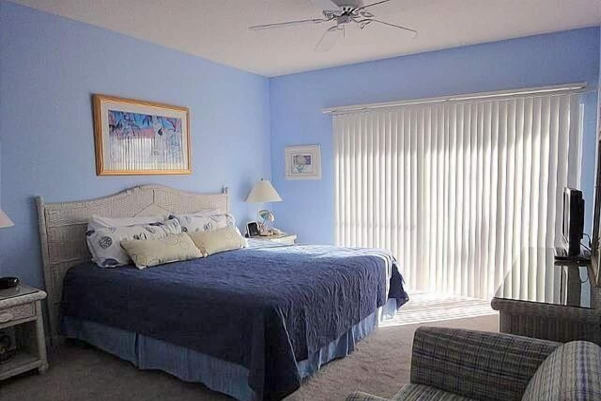 Condo, 2 Bedrooms (Now or Never SPC 9117)