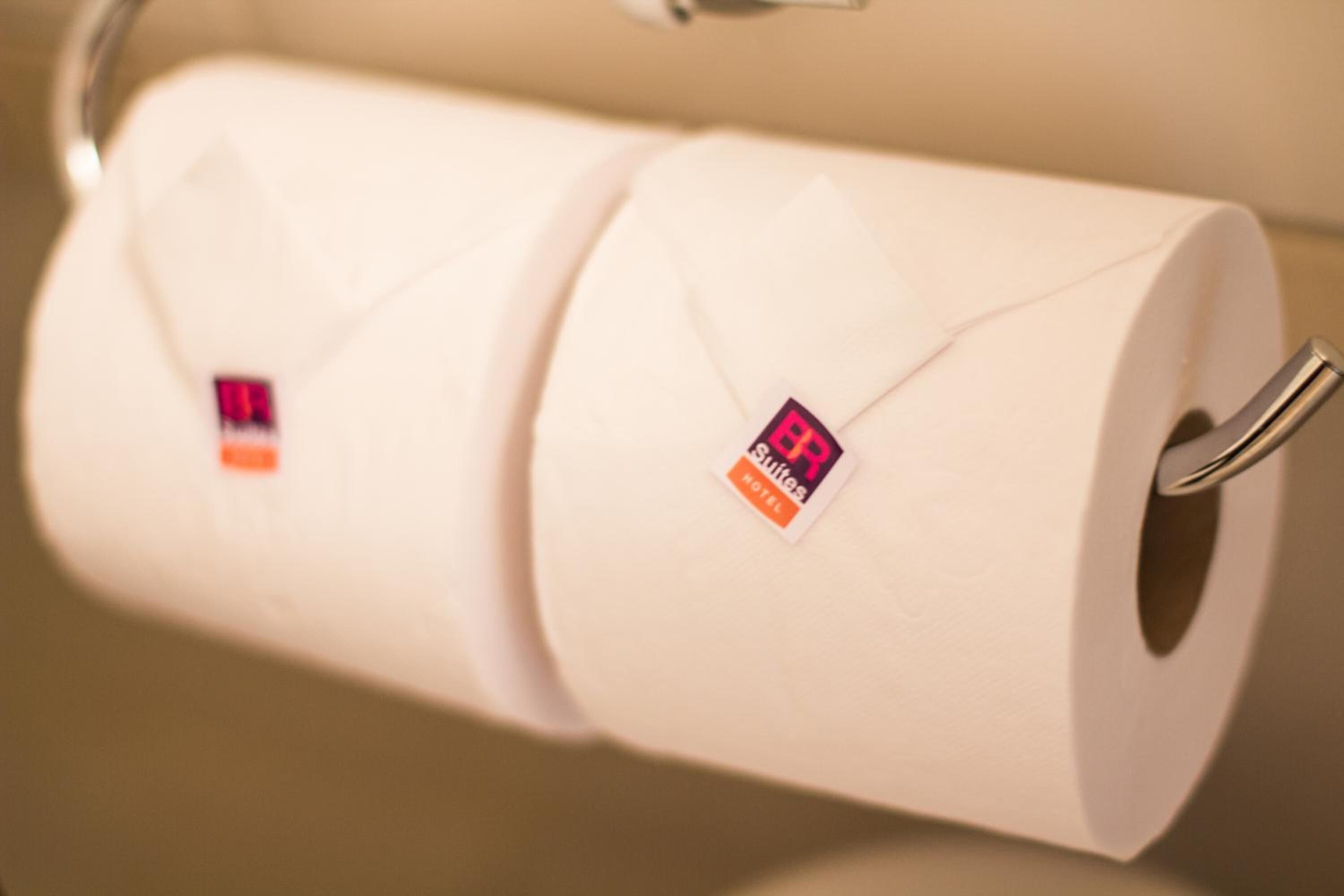 shower, free toiletries, towels