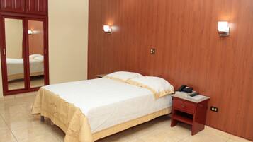 In-room safe, desk, iron/ironing board, free WiFi
