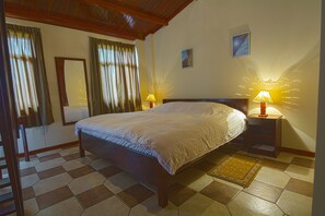 Double Room, Balcony | Iron/ironing board, free WiFi - Hotel Santa Cruz (Huaraz)