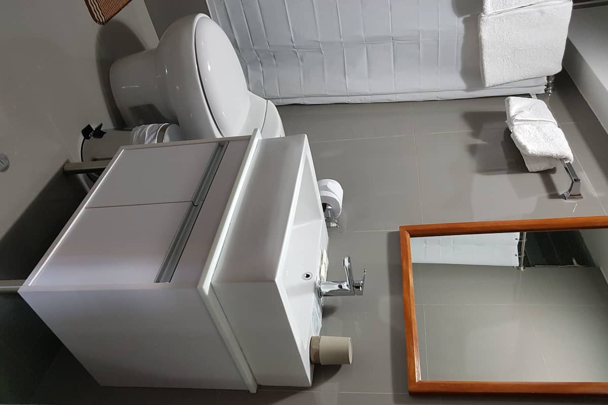 twin room, balcony | bathroom | shower, free toiletries, hair dryer, towels