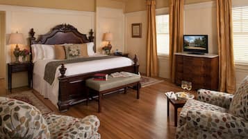 Deluxe Suite, 1 King Bed | 1 bedroom, premium bedding, individually decorated