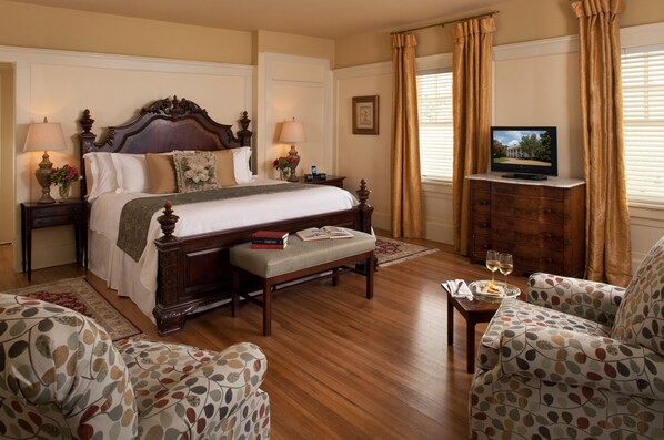 Deluxe Suite, 1 King Bed