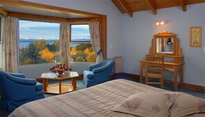 Habitación doble | Caja de seguridad en la habitación y insonorización