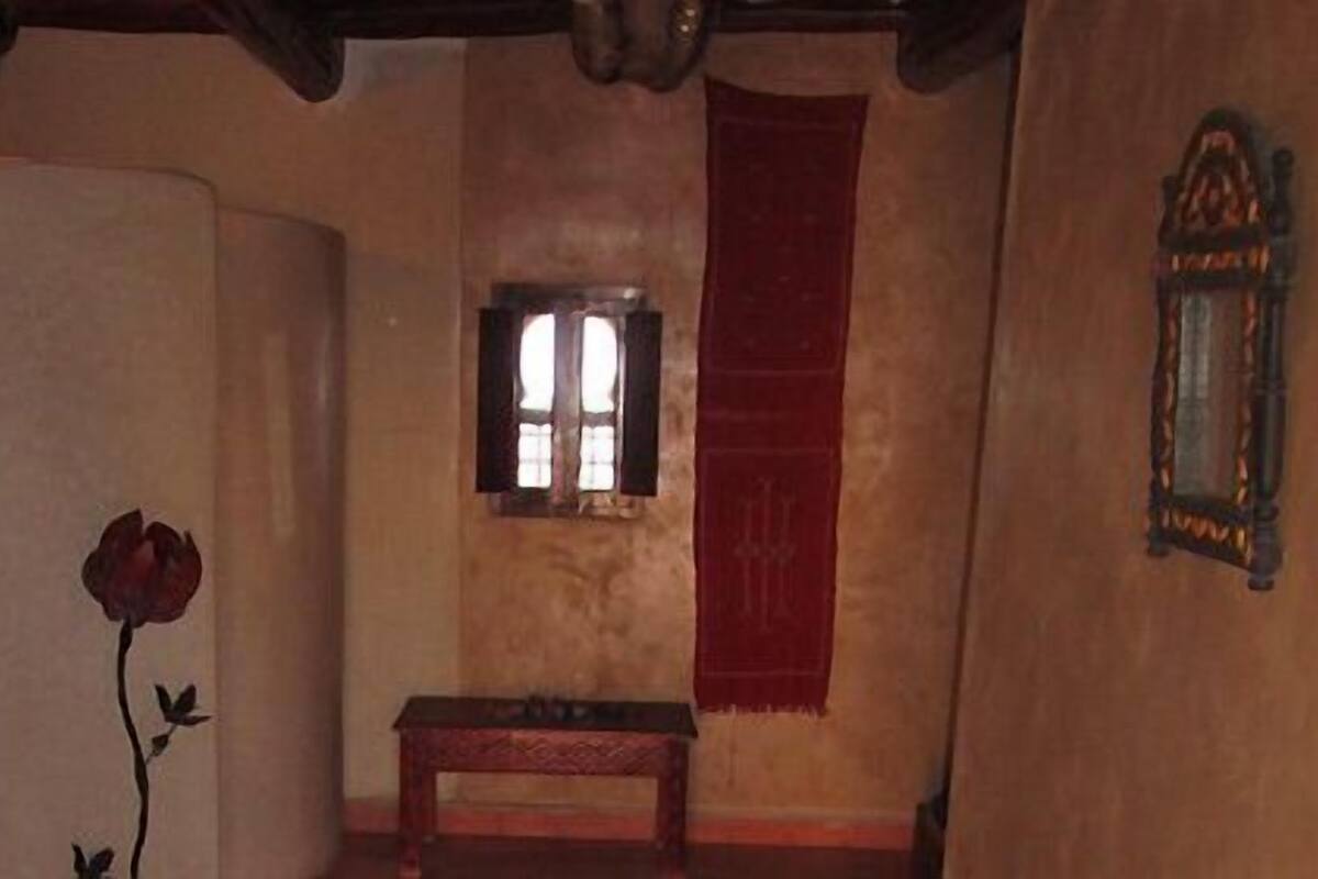 Triple Room (Yakout)
