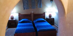 Twin Room (OumSidi)