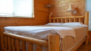 Room - KOA St. Augustine Beach Campground (St. Augustine)