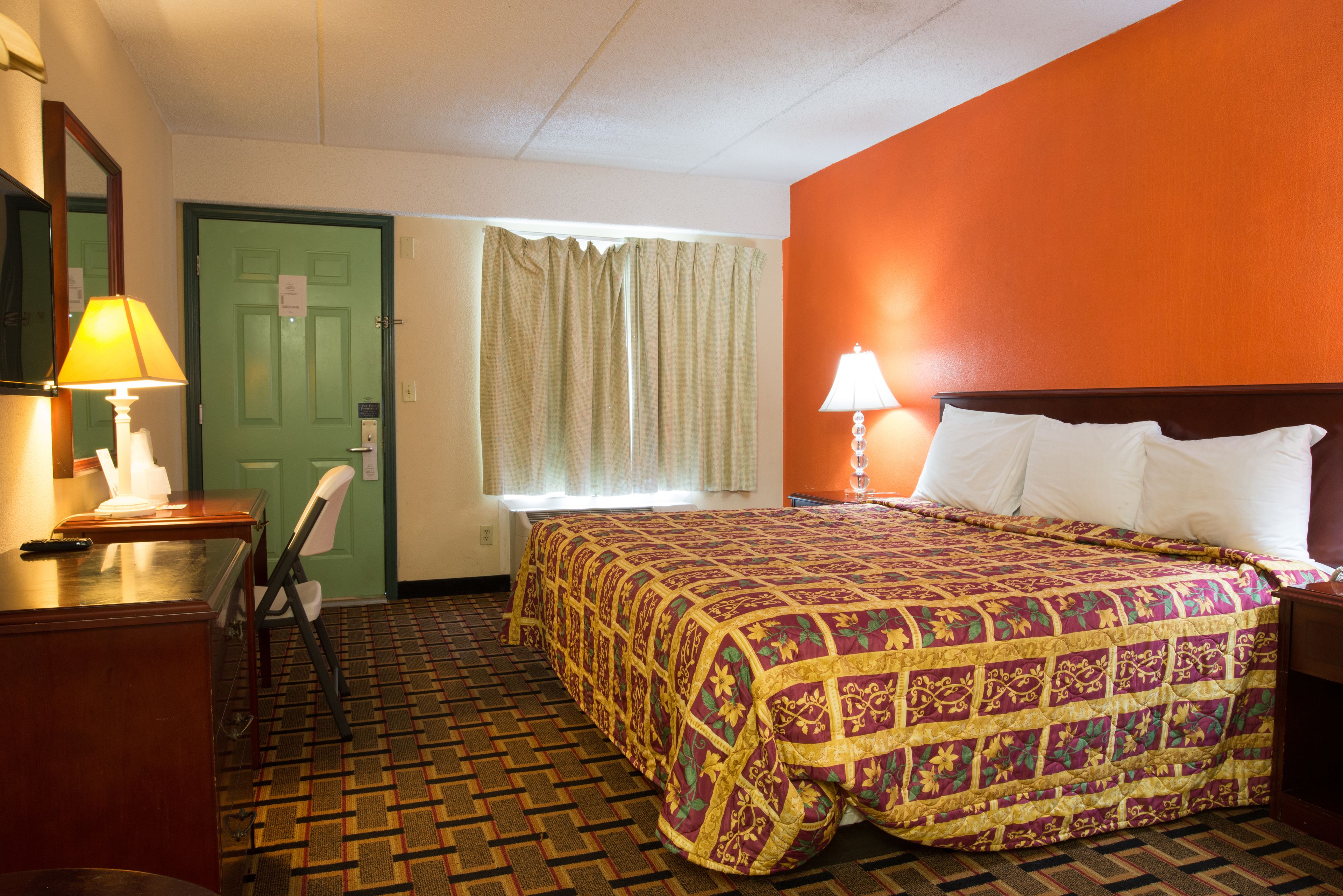 Standard Room, 1 King Bed