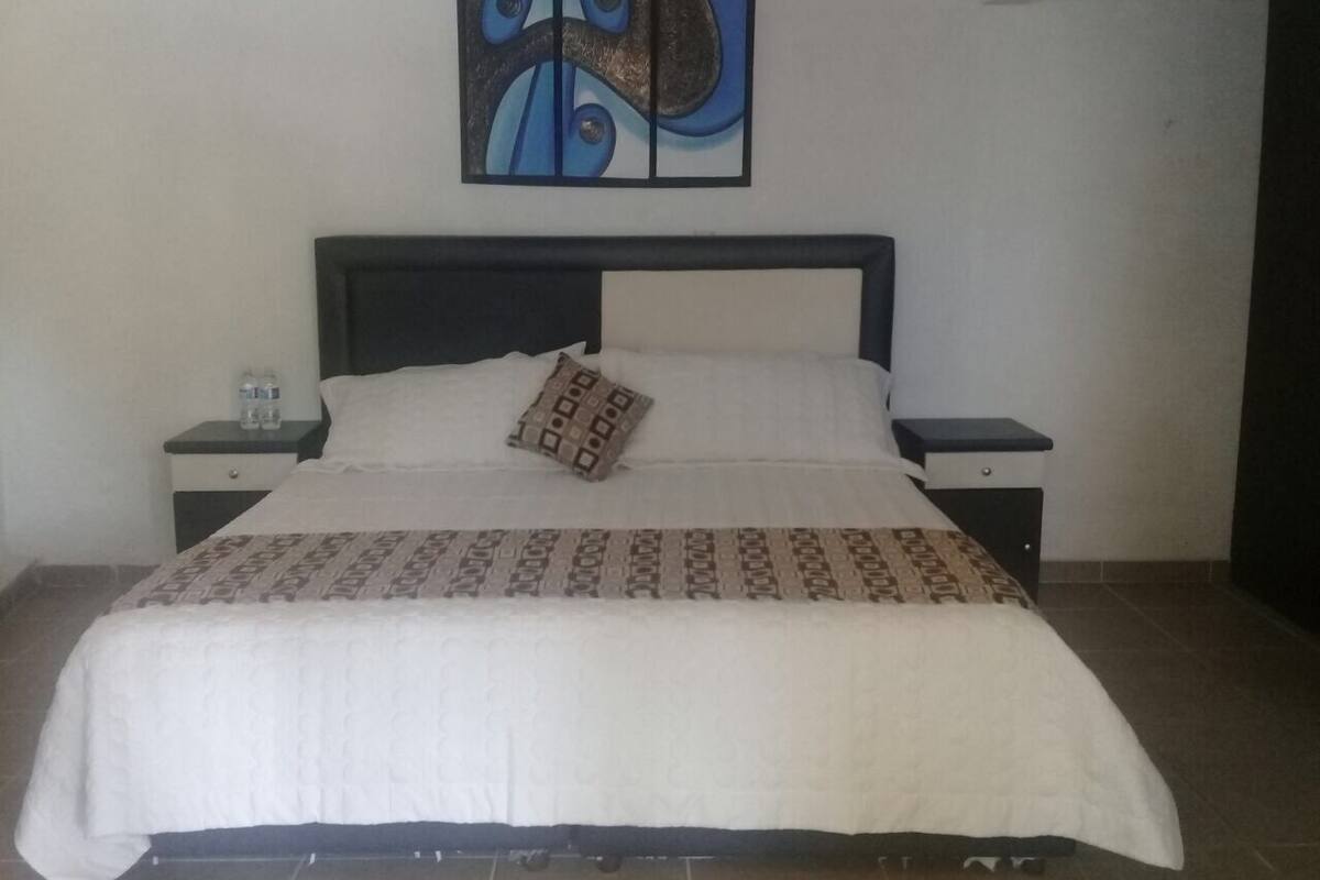 Down duvets, free WiFi, bed sheets