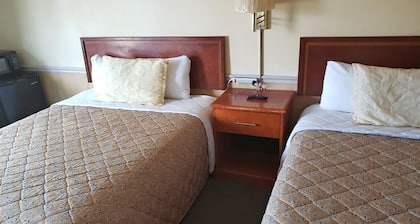 Traveler's Choice Motel