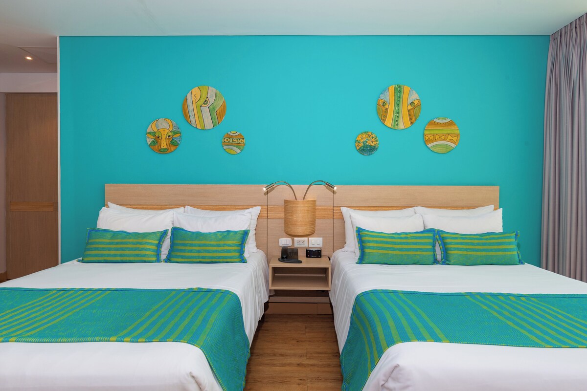 Twin Room | Premium bedding, in-room safe, desk, soundproofing