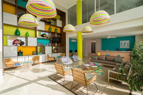 Mostrador de check-in y check-out
