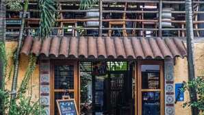 Entrada al alojamiento