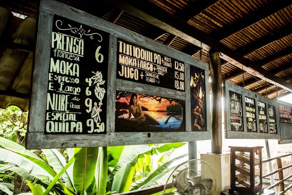 Bar (en la propiedad)