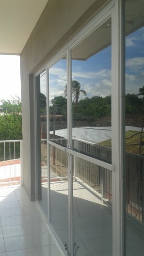 Exterior - New Century Hostel (Granada)