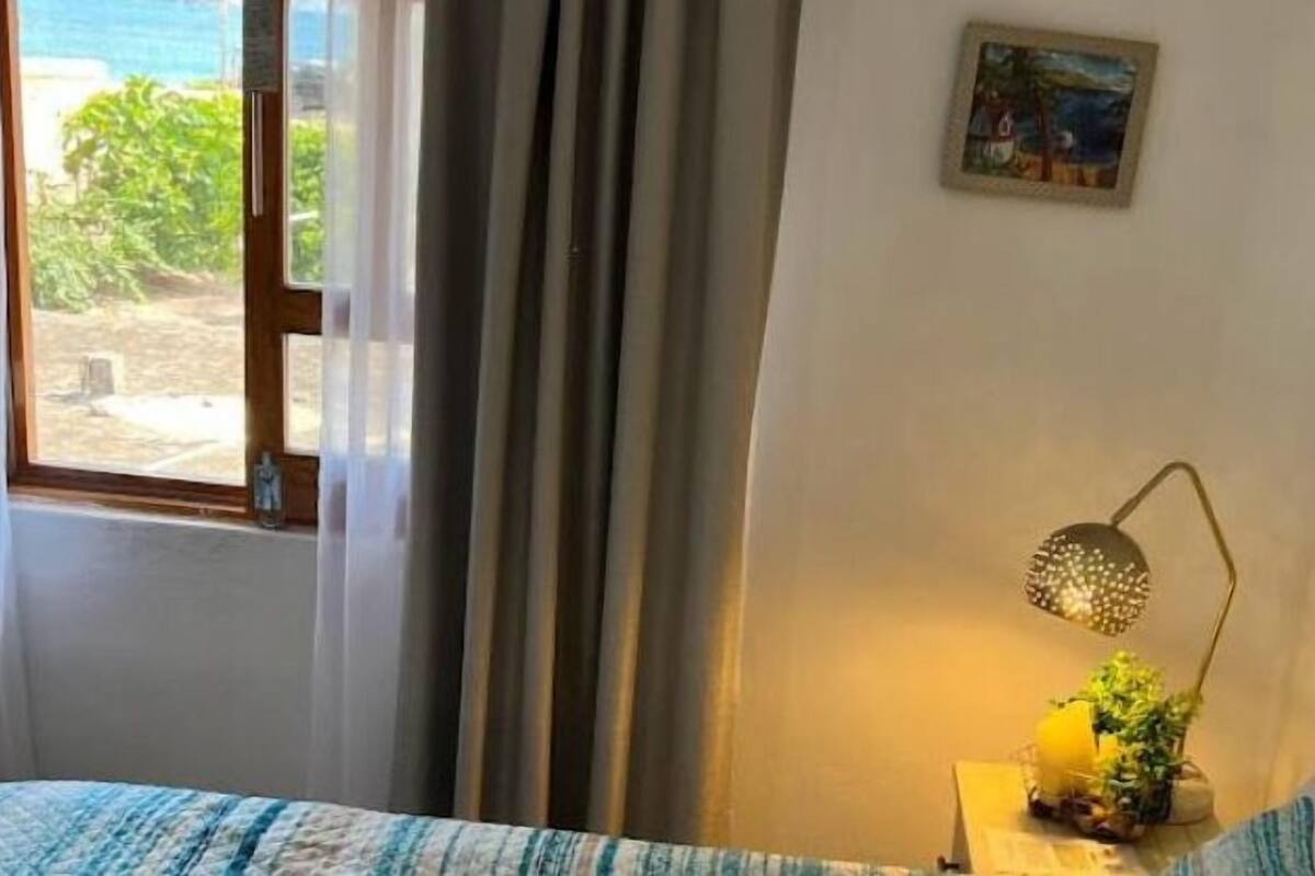 Rey del Mar | Premium bedding, individually decorated, individually furnished