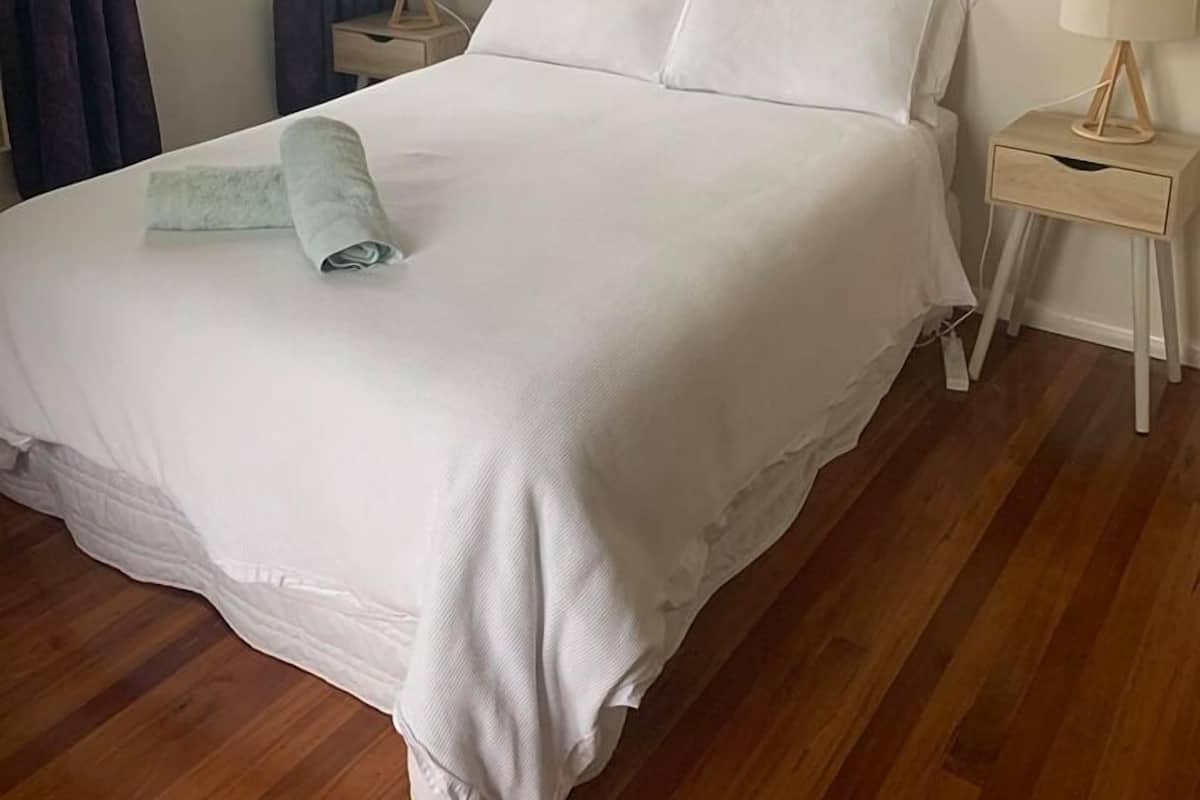 Double Room, Balcony, Harbor View (Muriwai) | Free WiFi, bed sheets