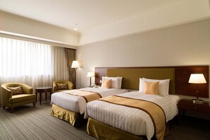 In-room safe, desk, blackout curtains, soundproofing