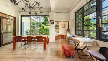 Breakfast, lunch, brunch served; international cuisine, garden views