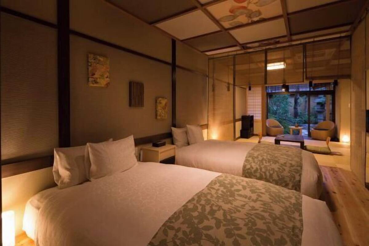 2 bedrooms, premium bedding, down duvets, pillow-top beds