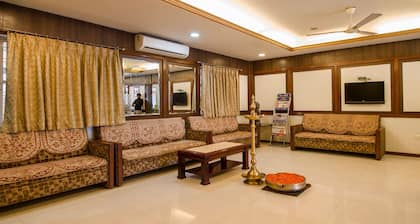 OYO Flagship 983 Hotel Surya Residency