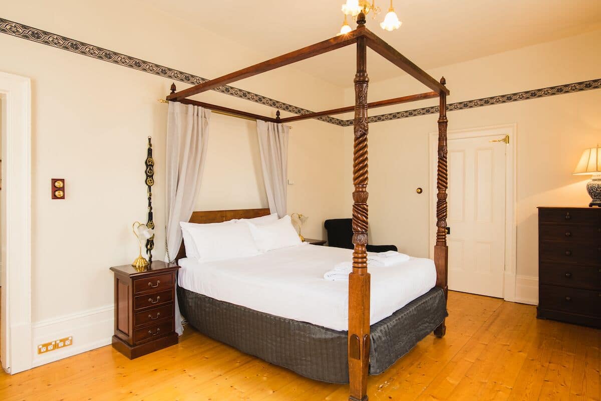The Wellington, Luxury Apartment, 1 Bedroom | 2 bedrooms, premium bedding, desk, iron/ironing board
