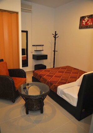 Executive Suite | Desk, free WiFi - Old Budget Hotel (George Town)
