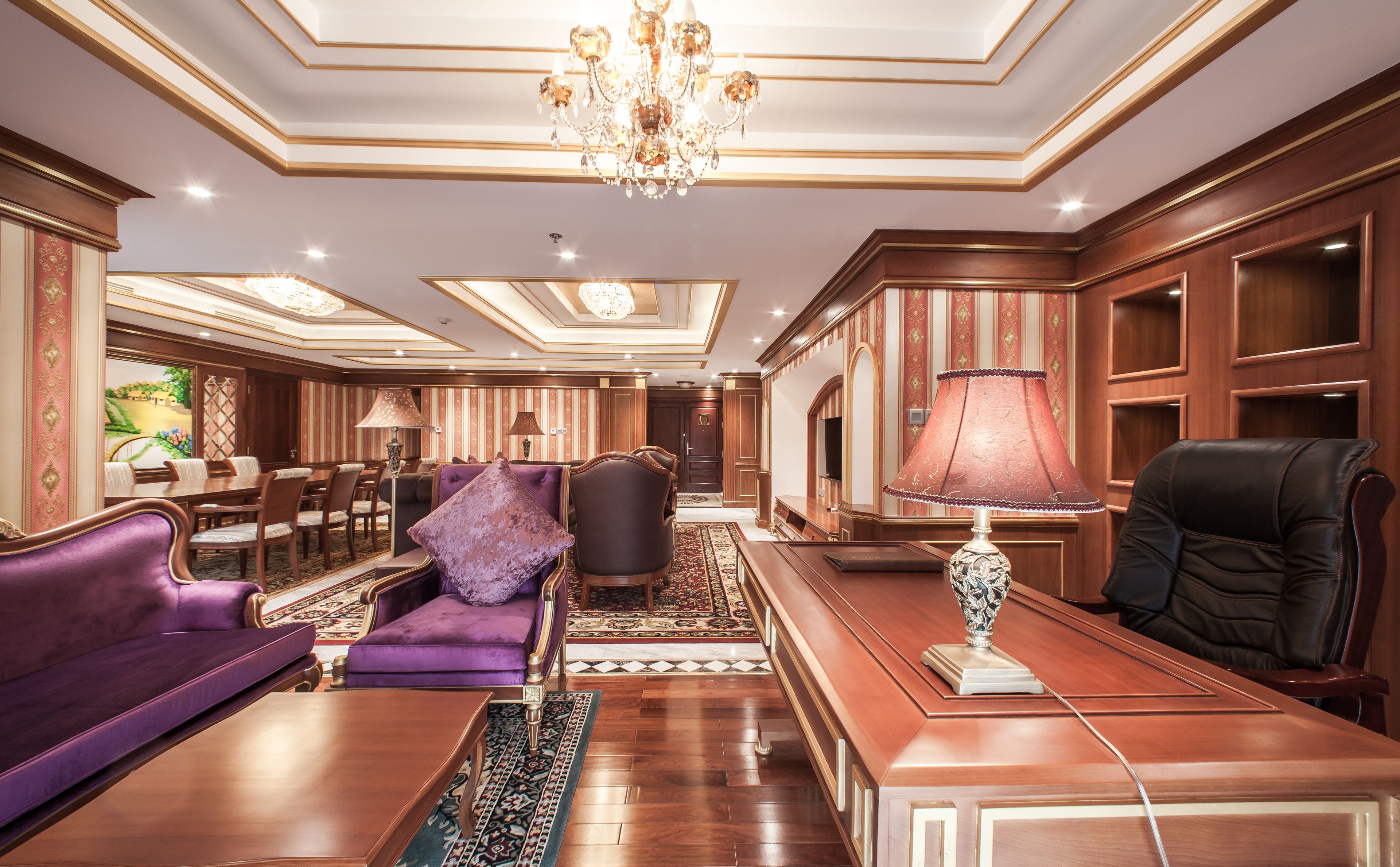 presidential suite | living room | lcd tv