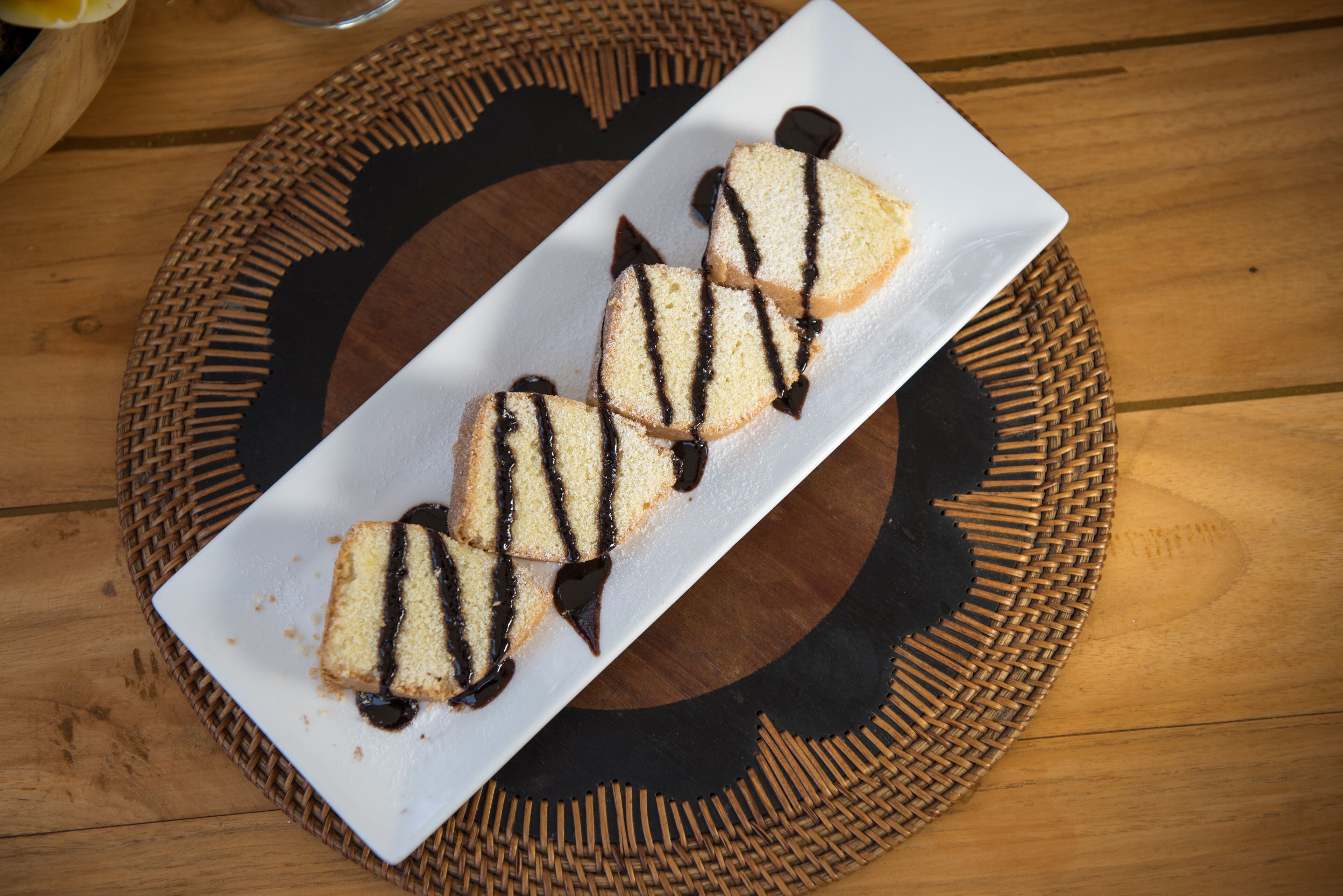 free daily full breakfast