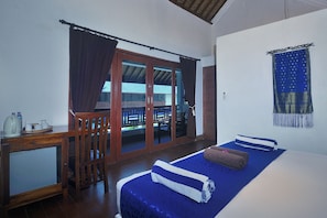 1 Schlafzimmer, hochwertige Bettwaren, Zimmersafe, Schreibtisch