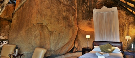 Deluxe Double Room | Hypo-allergenic bedding, individually decorated, individually furnished