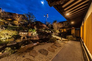 Front of property - evening/night - Ishinoya Izunagaoka (TKP Hotels & Resorts) (Izunokuni)