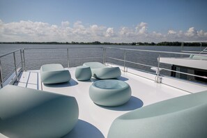 Deluxe Townhome, 2 Bedrooms, Jetted Tub, Lake View | Terrace/patio - HT Houseboats (Mielno)