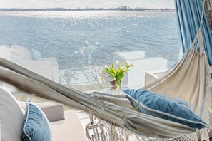 Deluxe Townhome, 2 Bedrooms, Jetted Tub, Lake View | Free WiFi, bed sheets - HT Houseboats (Mielno)