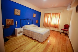 Double or Twin Room | In-room safe, blackout drapes, free cribs/infant beds, rollaway beds