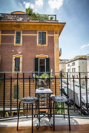 Superior Double Room, Balcony | Balcony - San Pietro Leisure and Luxury (Rome)